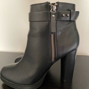 Ankle boots